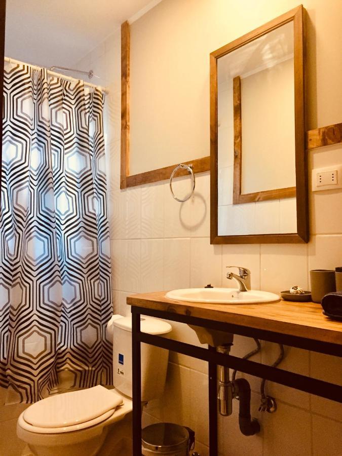קויאיקה Hostal Esquina Patagonica מראה חיצוני תמונה