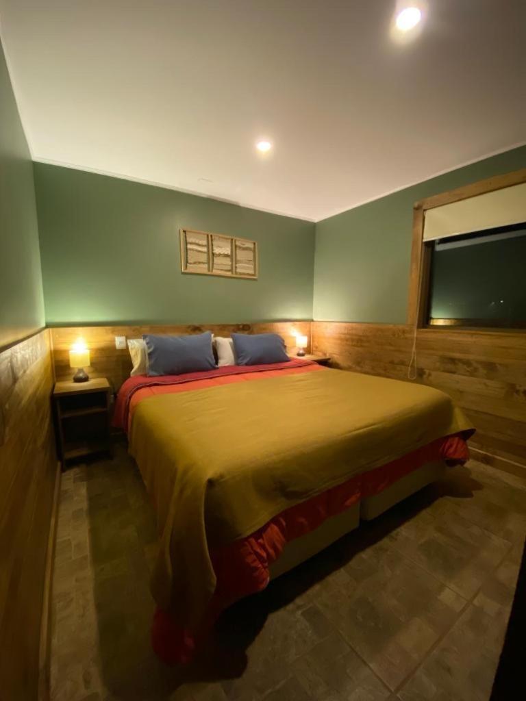 קויאיקה Hostal Esquina Patagonica מראה חיצוני תמונה