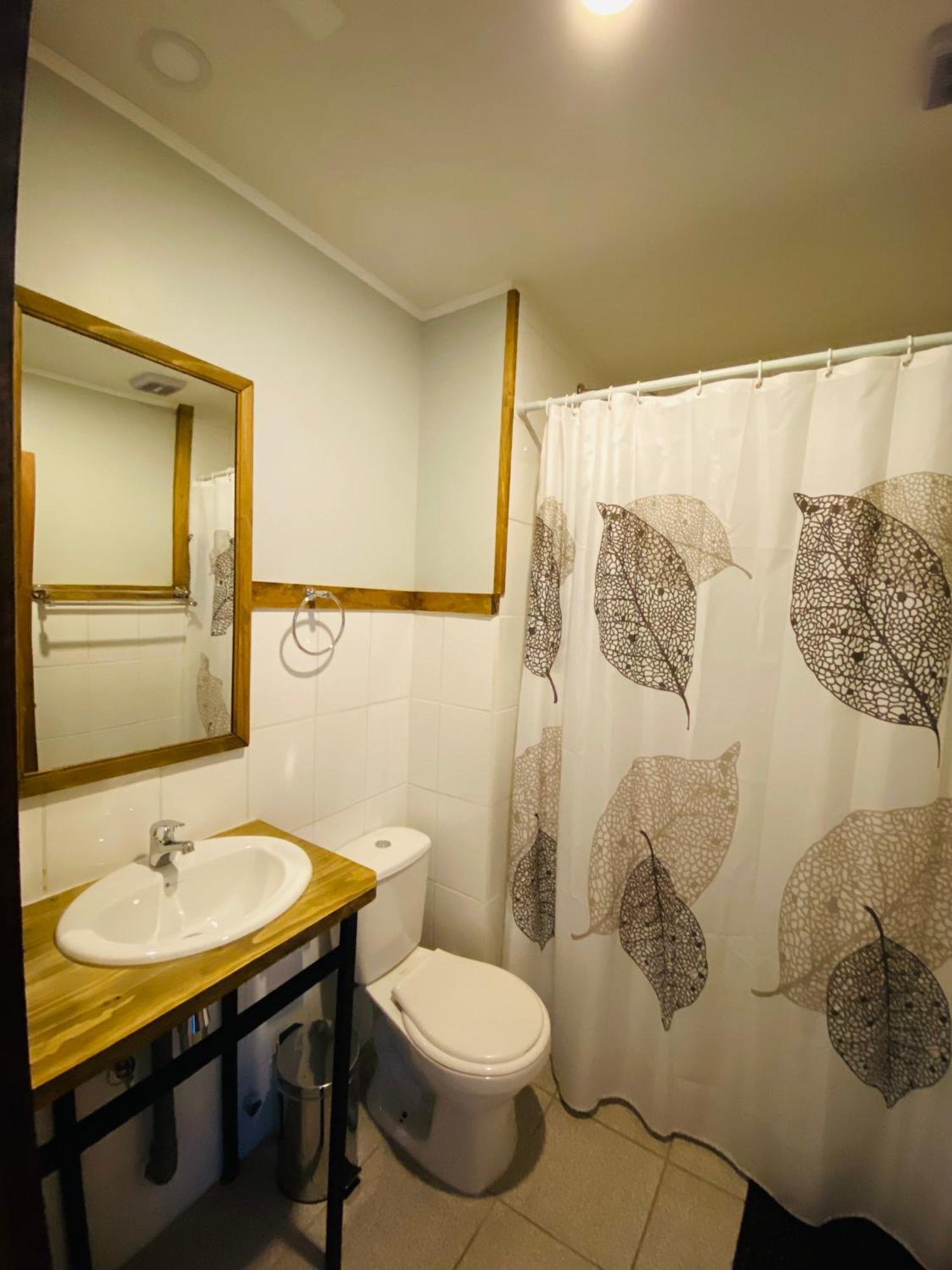 קויאיקה Hostal Esquina Patagonica מראה חיצוני תמונה